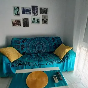 bonito-apartamento-en-centro-1.hotelsinnerja.org/